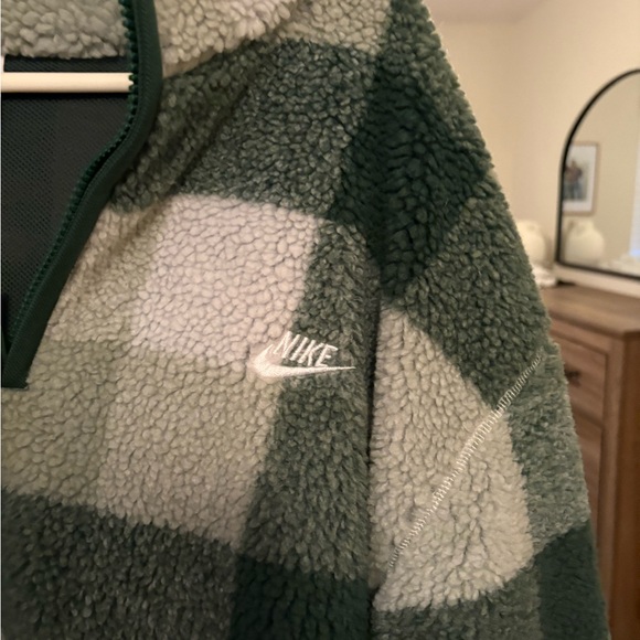 Nike Green and Gray Plaid Fleece Jacket - Picture 3 of 4